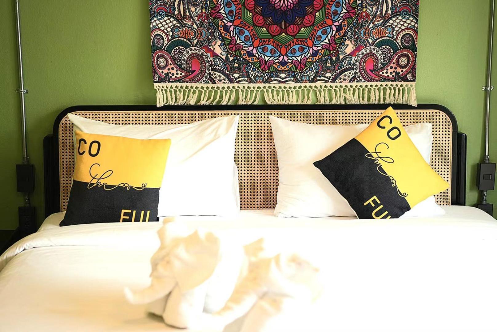 Elegant Lanna Guesthouse Чиангмай Екстериор снимка