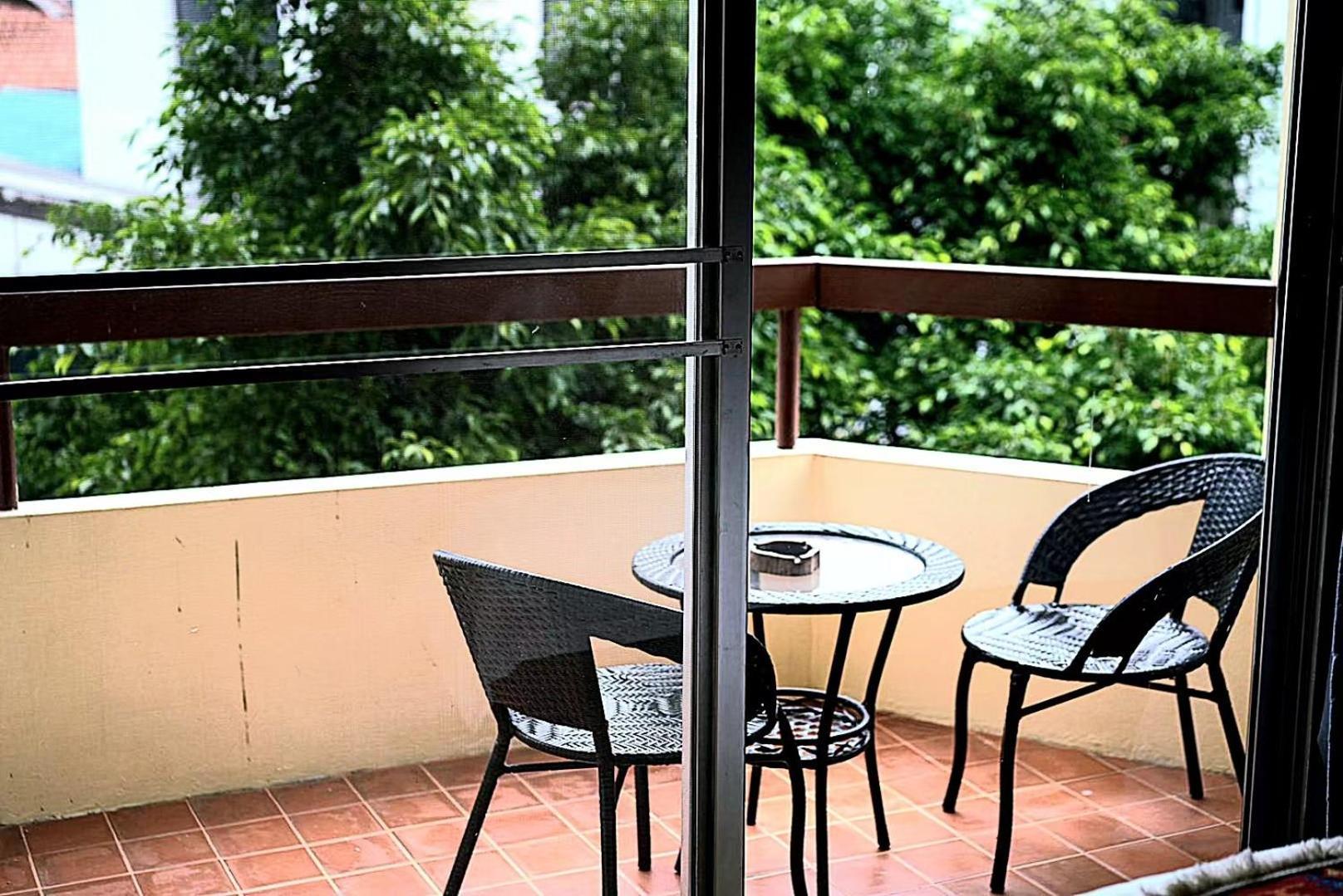Elegant Lanna Guesthouse Чиангмай Екстериор снимка