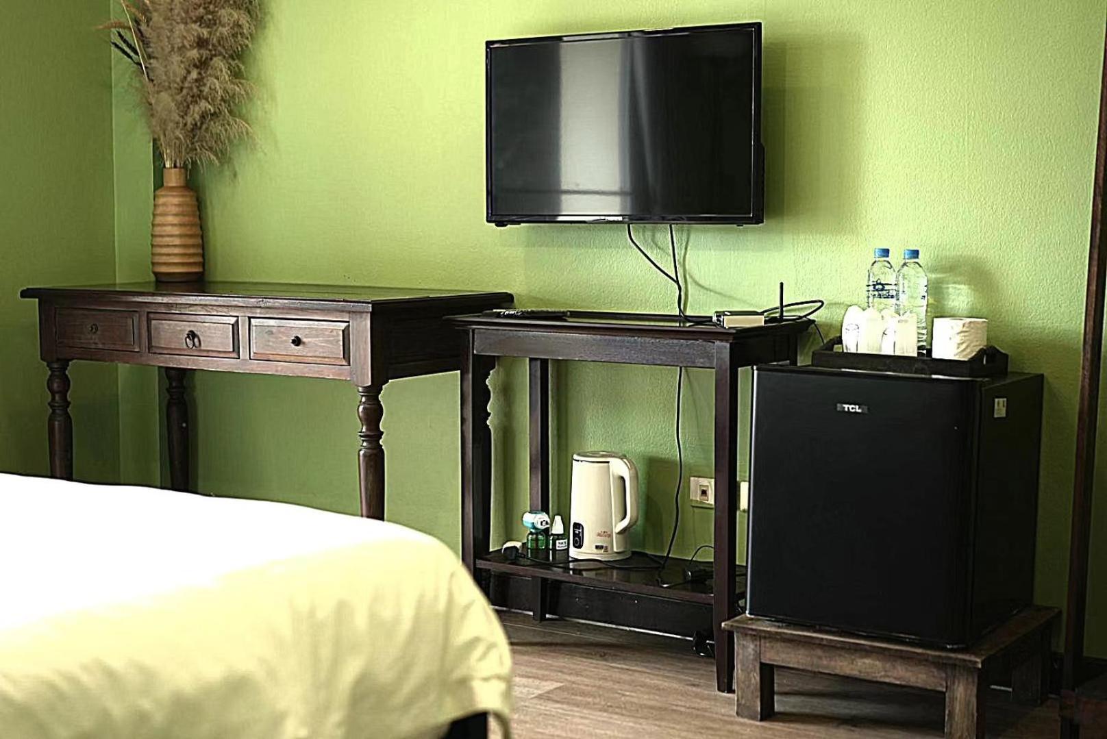 Elegant Lanna Guesthouse Чиангмай Екстериор снимка